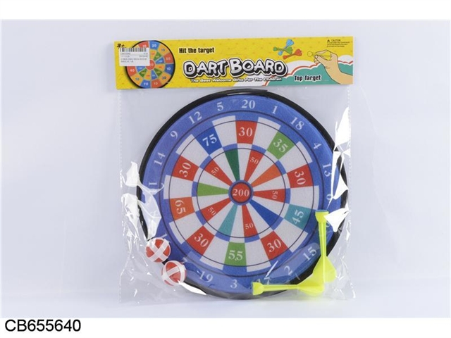 Dart target with 2 balls and 2 Darts