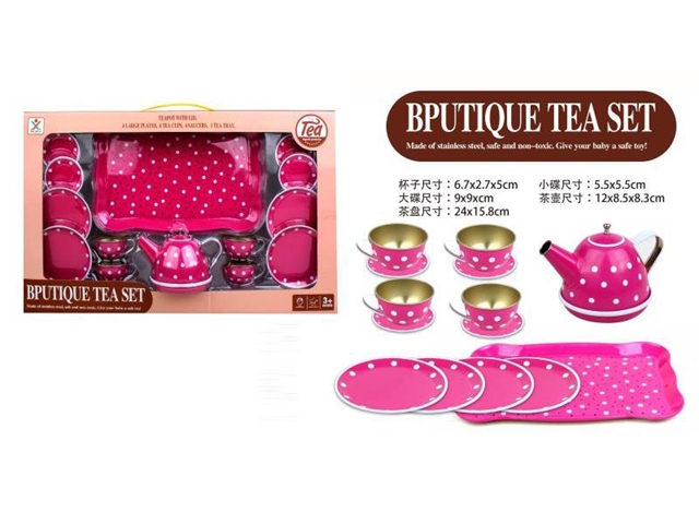 Family tinplate and pink tea set