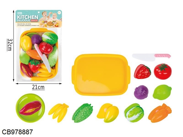 A 19 piece set of fruit and vegetable cutlery